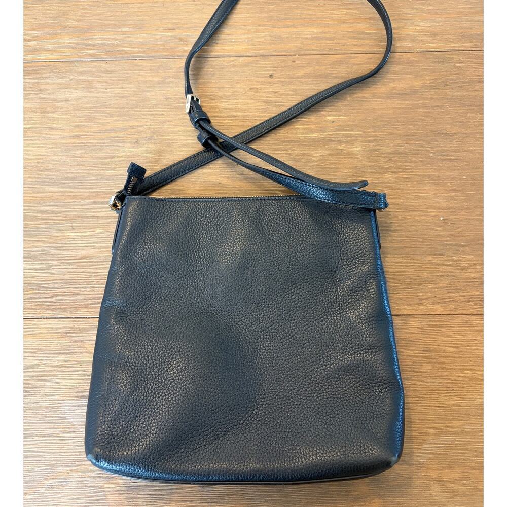 Kate Spade Black Pebbled Leather Crossbody Bag Gorilla Charm Tassel Purse - Picture 7 of 7